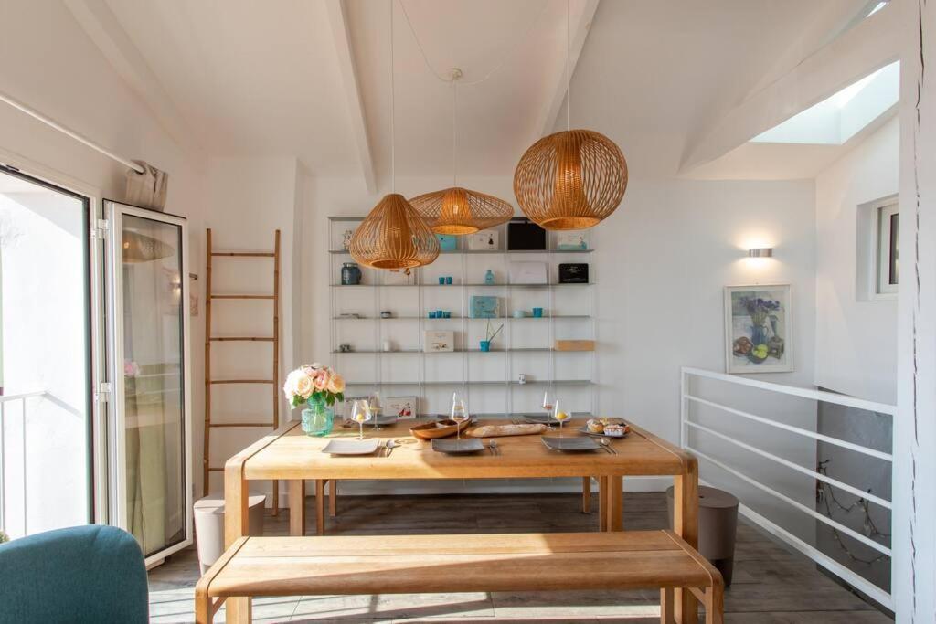 #40 Bright Sea View Suite For 6 2Mins Walk Port & Sea Villefranche-sur-Mer Bagian luar foto