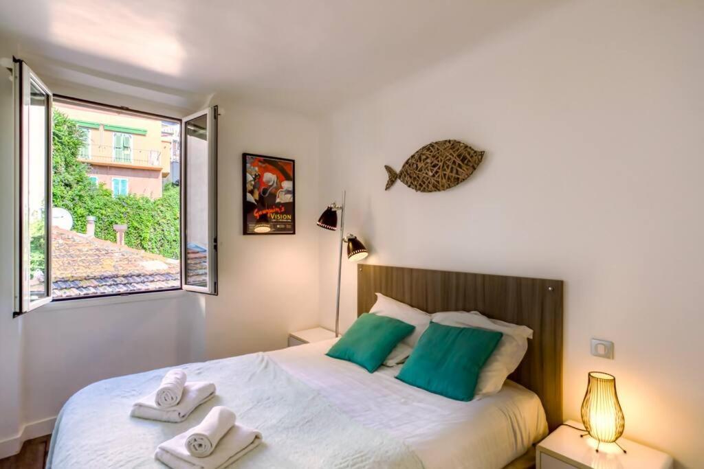 #40 Bright Sea View Suite For 6 2Mins Walk Port & Sea Villefranche-sur-Mer Bagian luar foto